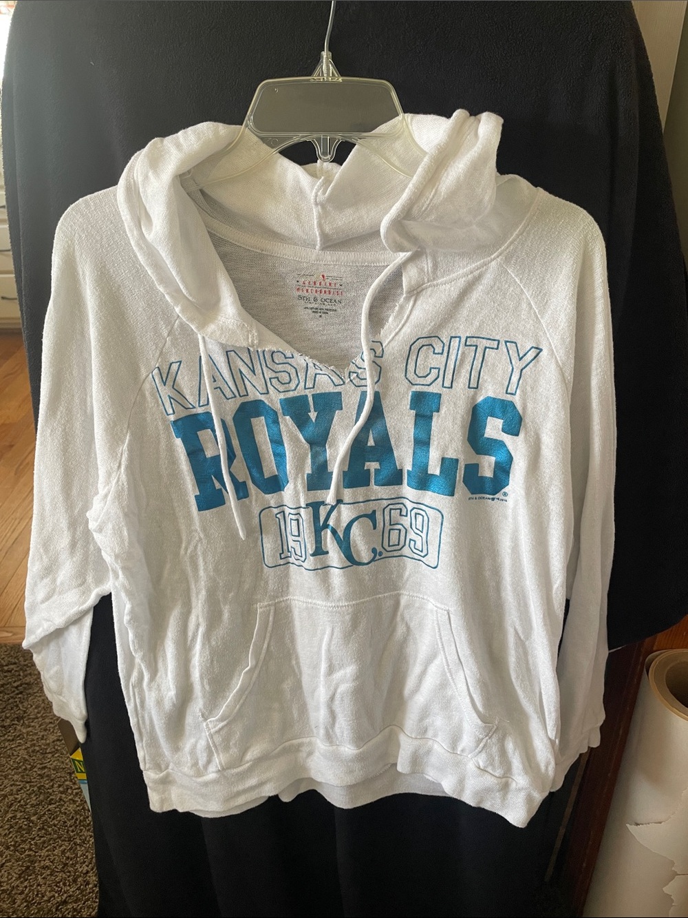 Kansas City Royals lightweight White Pullover Hoodie - Blue Team Logo